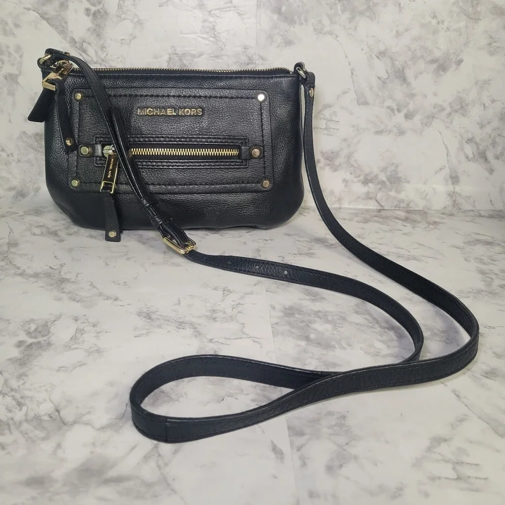 Michael Kors‎ Black Pebbled Leather Crossbody Bag Gold Hardware Front Zip Pocket